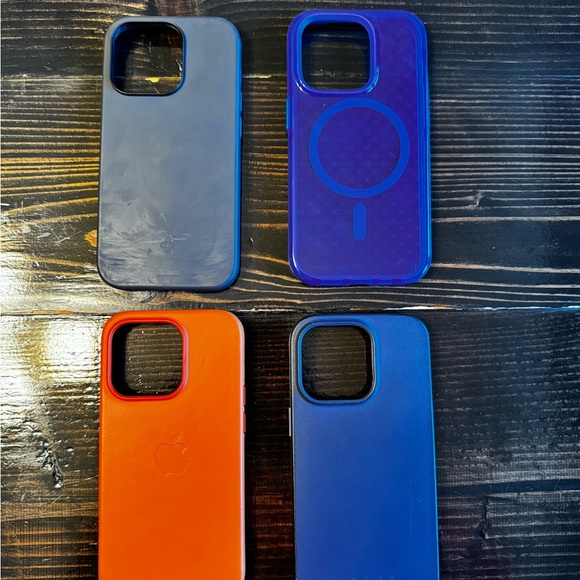 iPhone 14 pro case bundle $200 retail - Picture 2 of 2